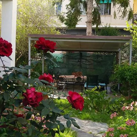 Casa Con Giardino Apartament *